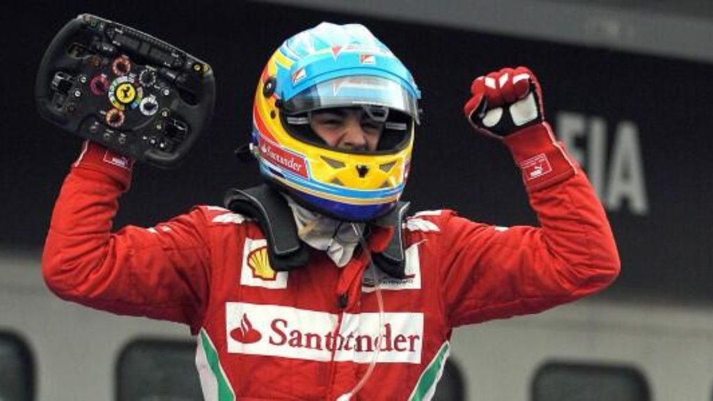 Fernando Alonso comemora vitória na Malásia em 2012