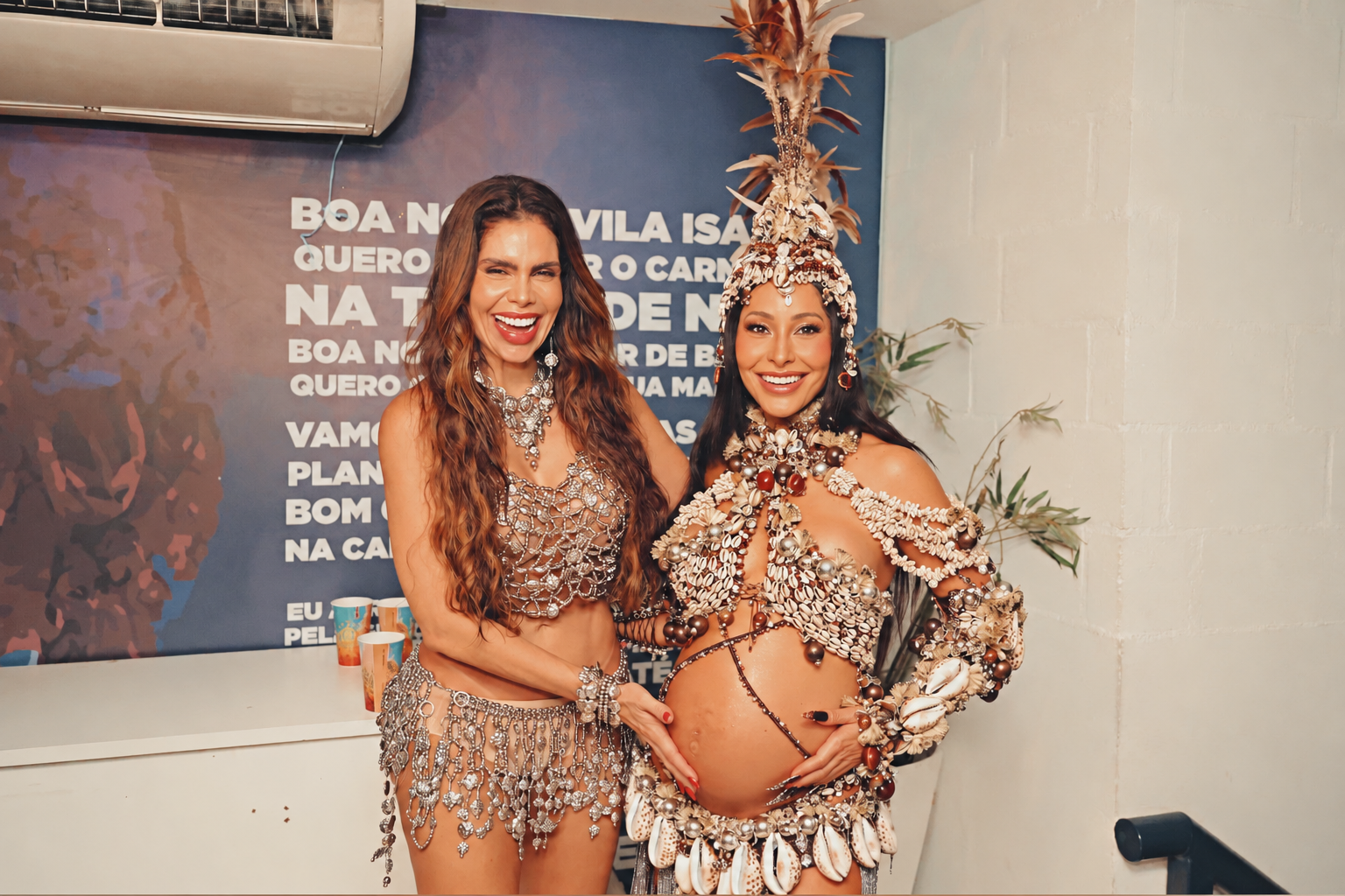 Raíssa Machado comenta desejo de Sabrina Sato em sambar após parto: 'Paixão'
