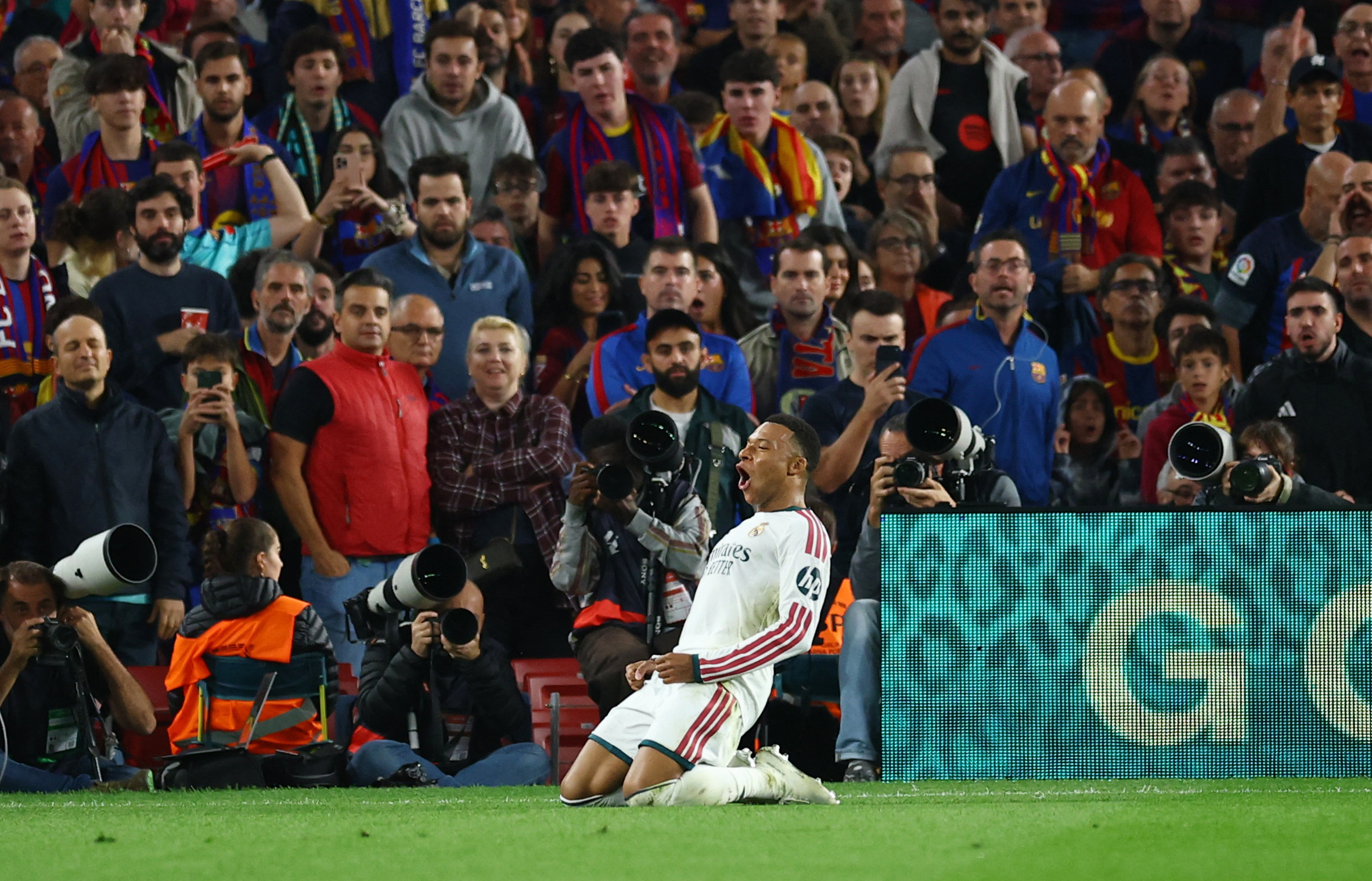 MBappé ofusca Yamal e faz 100º gol pelo Real Madrid