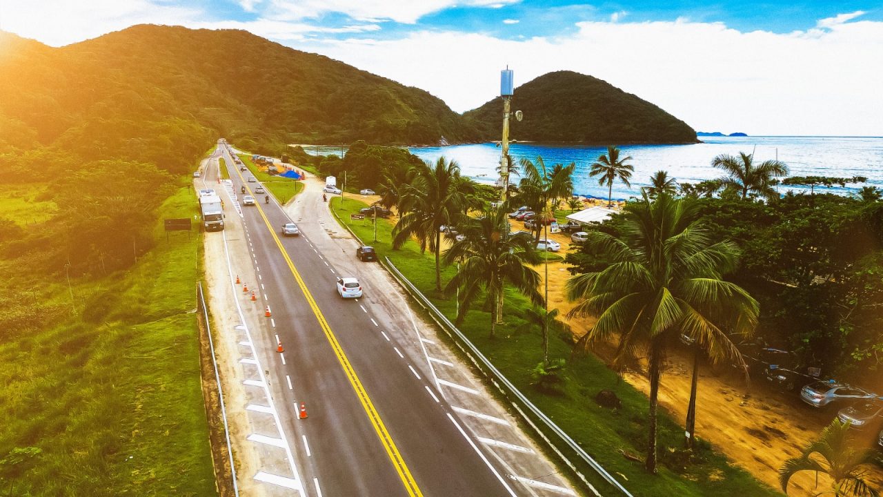 Dutra e Rio-Santos devem receber mais de 1,7 milhão de veículos no feriado