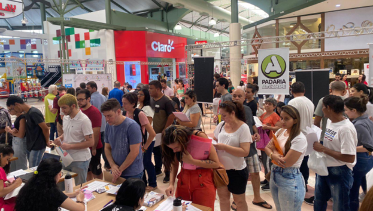 Santa Bárbara d'Oeste recebe 8ª edição da Feira do Emprego