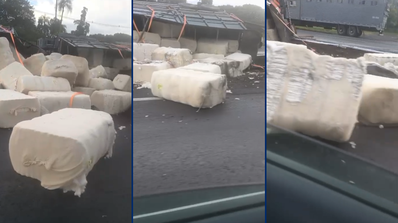 Caminhão tomba e espalha carga de algodão em Araçoiaba da Serra