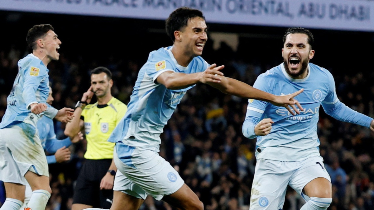 Vitor Reis marca e City avança na Copa da Liga; veja resultados