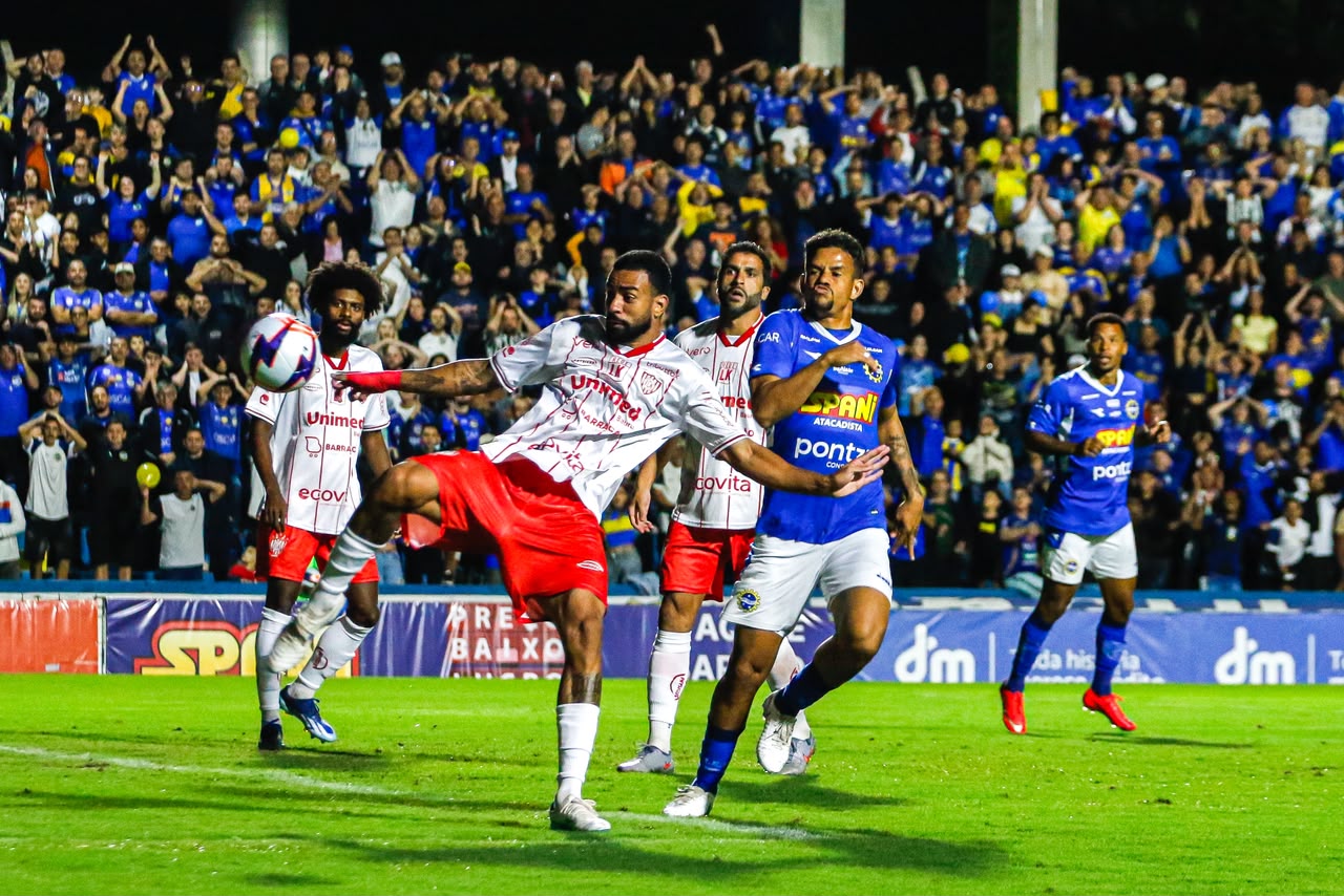 “Vitória muito merecida”, diz Antônio Carmo após classificação do São José