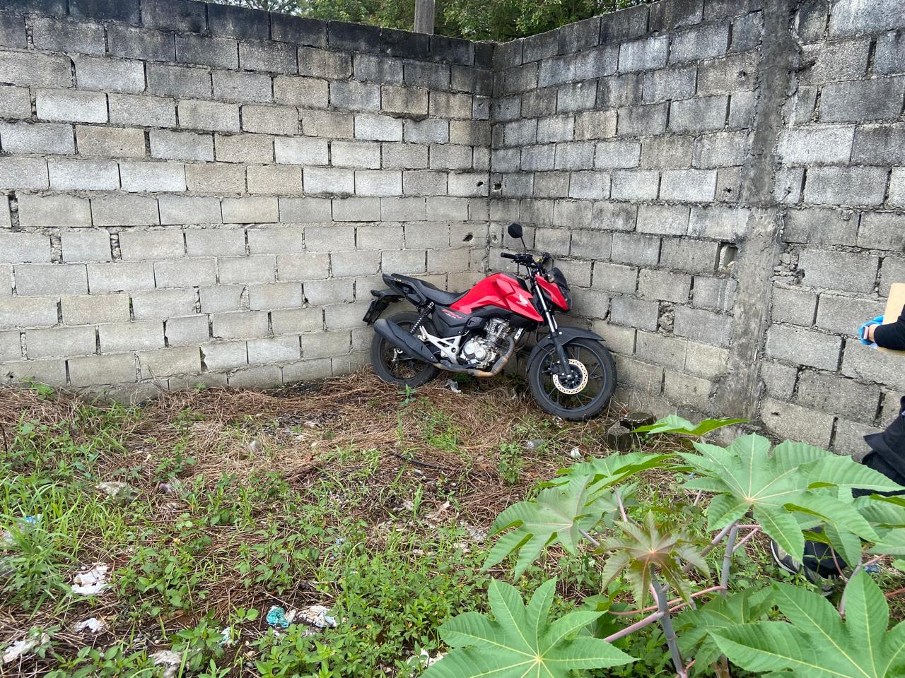 Polícia localiza moto furtada durante homicídio na zona leste de SJCampos