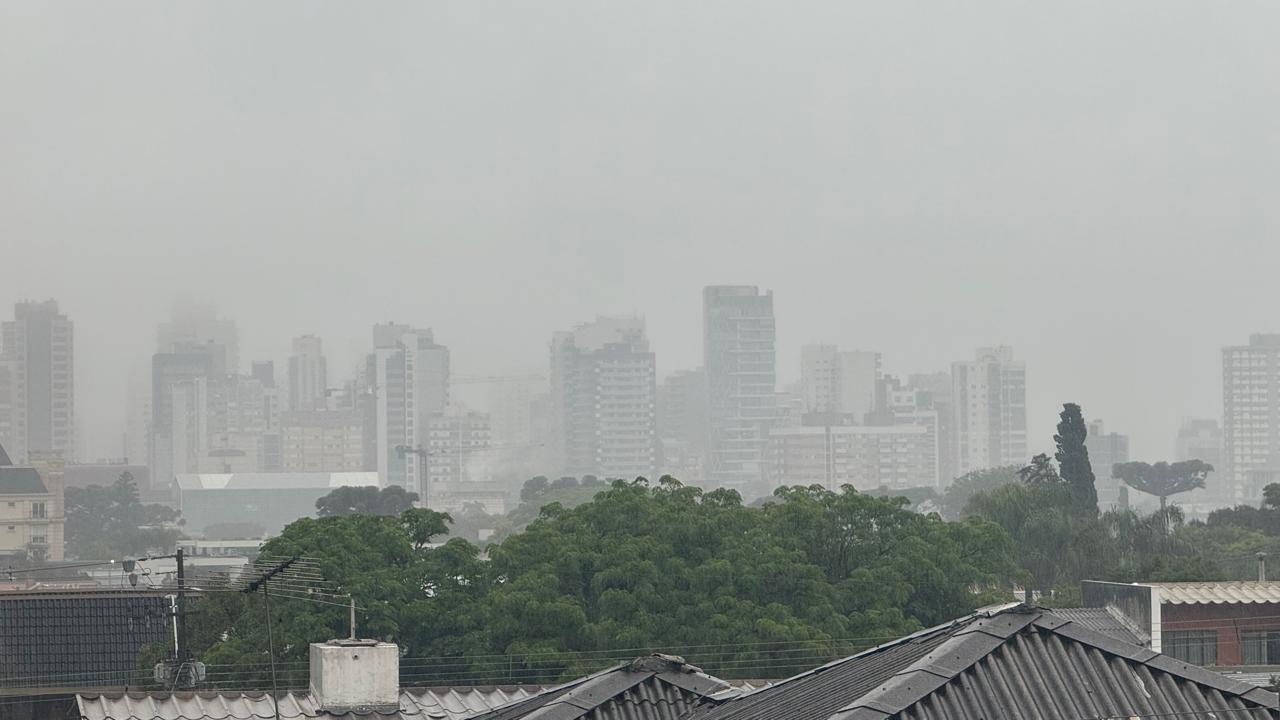 Chuva no Paraná deixa estado em alerta; veja onde mais choveu
