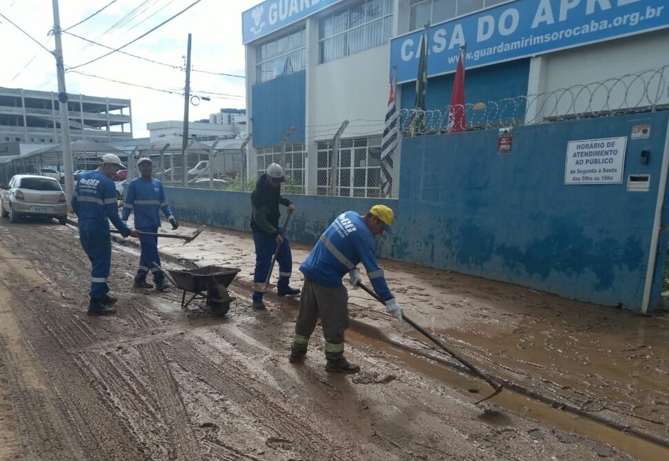 Chuvas em Sorocaba mobilizam equipes de limpeza e rescaldo