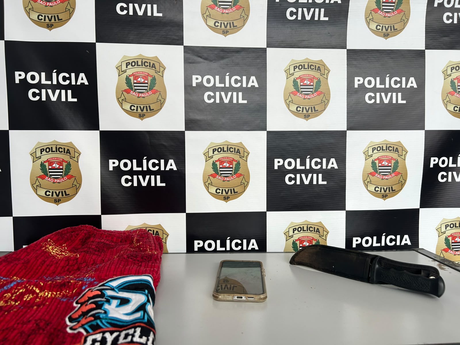 Polícia prende suspeito de atacar duas pessoas a facadas em Rio Preto