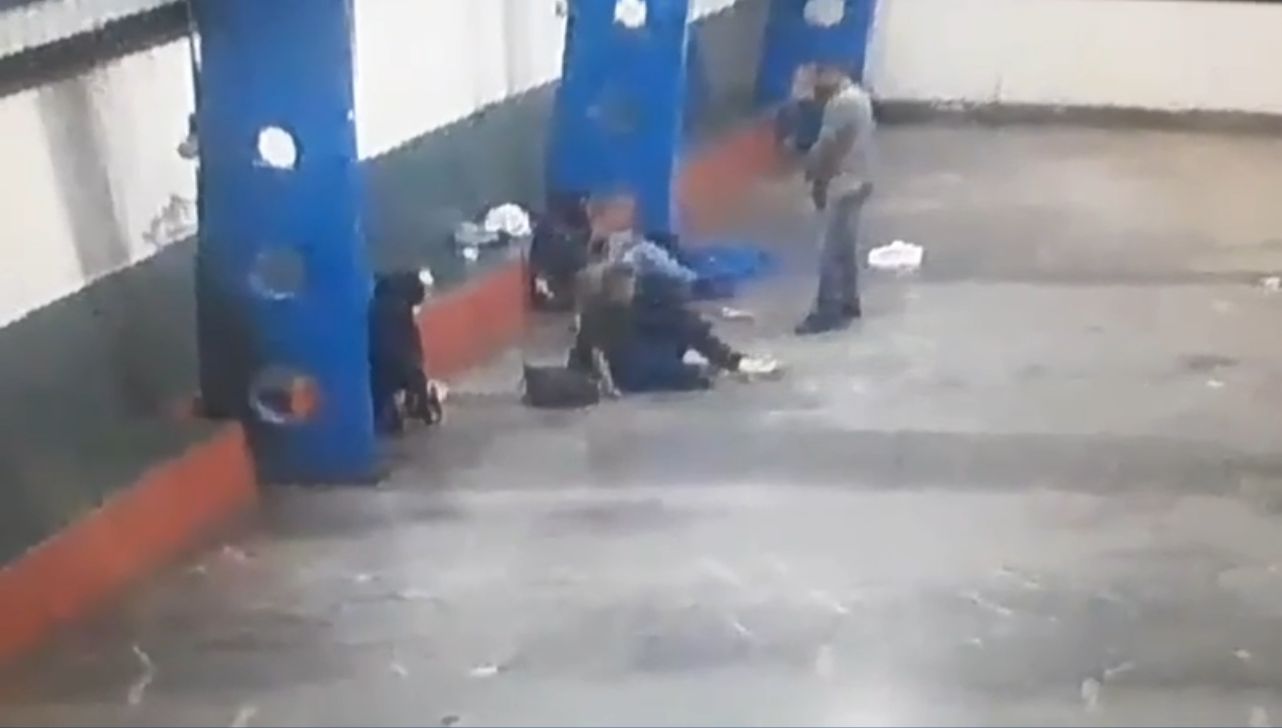 Homem é detido pela GCM após espancar idoso por R$ 5 em São Pedro