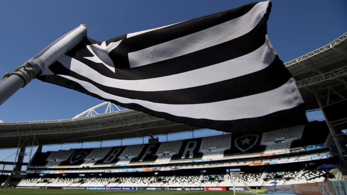 Botafogo assume mais de 99% da SAF para garantir pagamento de salários