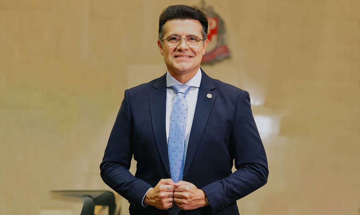 Deputado usava placa da Alesp em carro fora da frota quando foi preso
