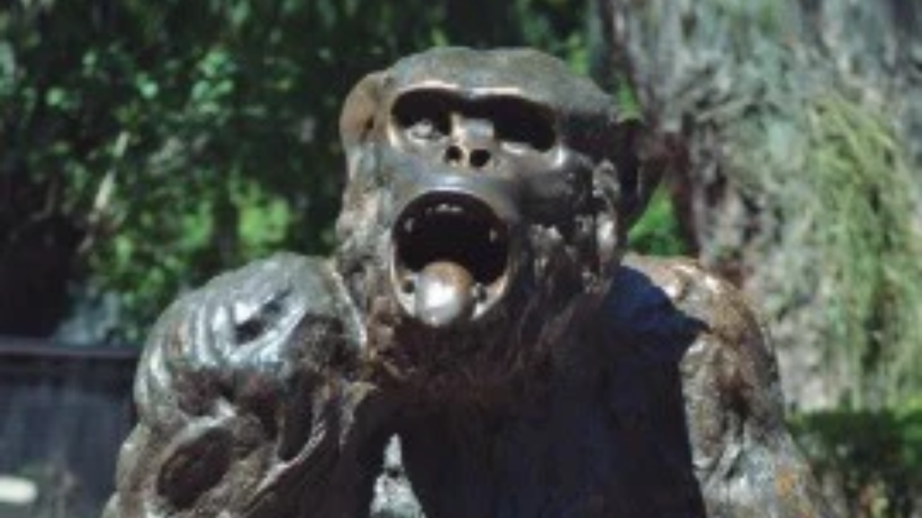 Macaco Tião tem estátua em zoológico do Rio e ganhou documentário