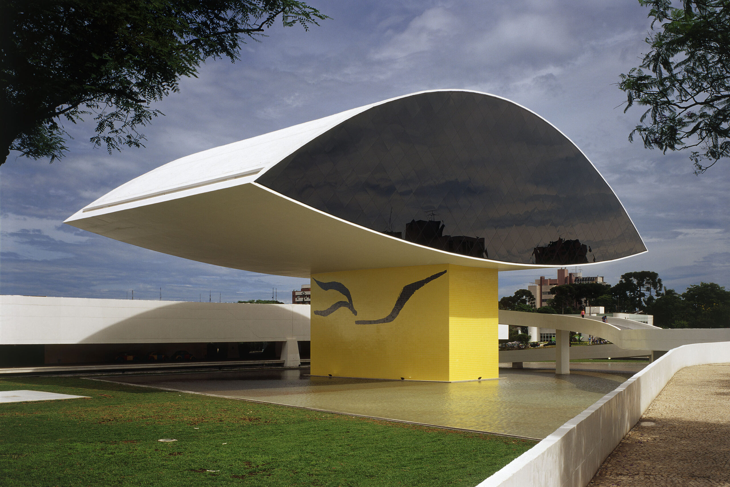 Museu Oscar Niemeyer de Curitiba levará sistema de IA à Índia