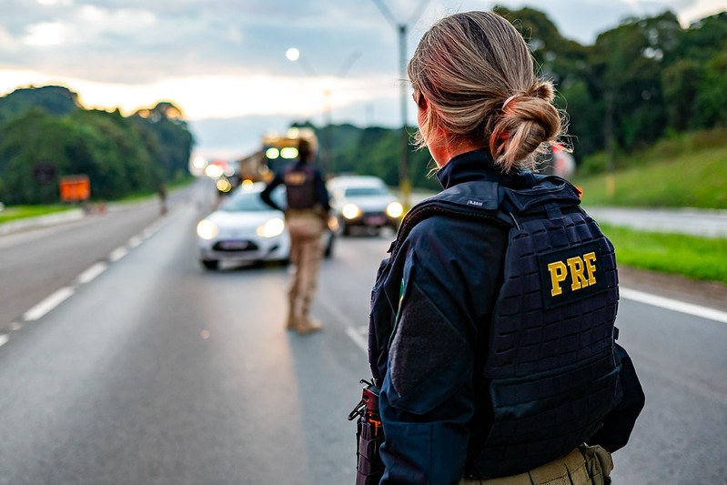 PRF inicia Operação Finados nas rodovias federais do Paraná