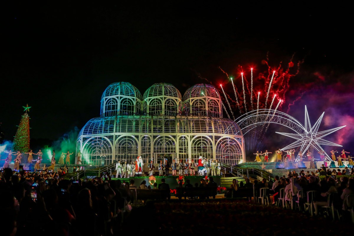 Natal de Curitiba de 2025 movimentou R$ 722 milhões, diz Prefeitura