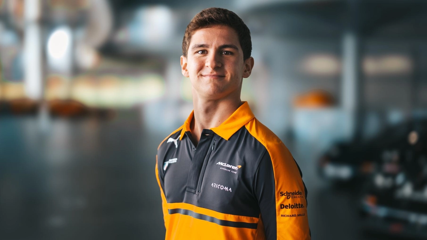 McLaren mantém Fornaroli como reserva na F1 e confirma italiano no WEC