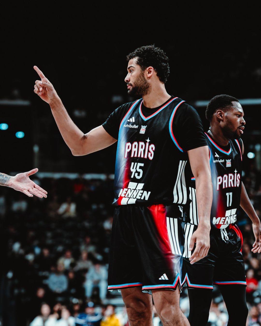 EuroLeague: Mãozinha segue passos de Splitter e se destaca em Paris