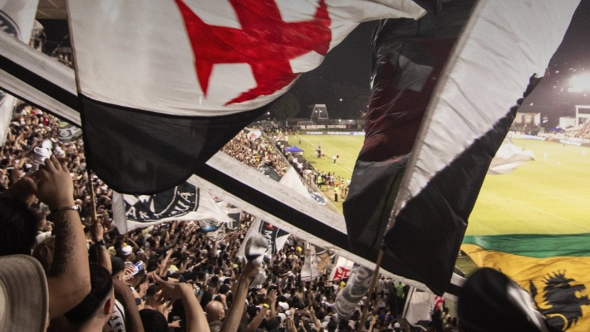 Torcida do Vasco vaia time após empate e manda recado contra o Boca Juniors