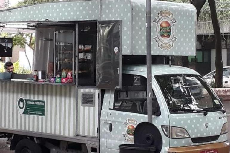 Food trucks de BH estão liberados para vender espetinhos e hambúrgueres