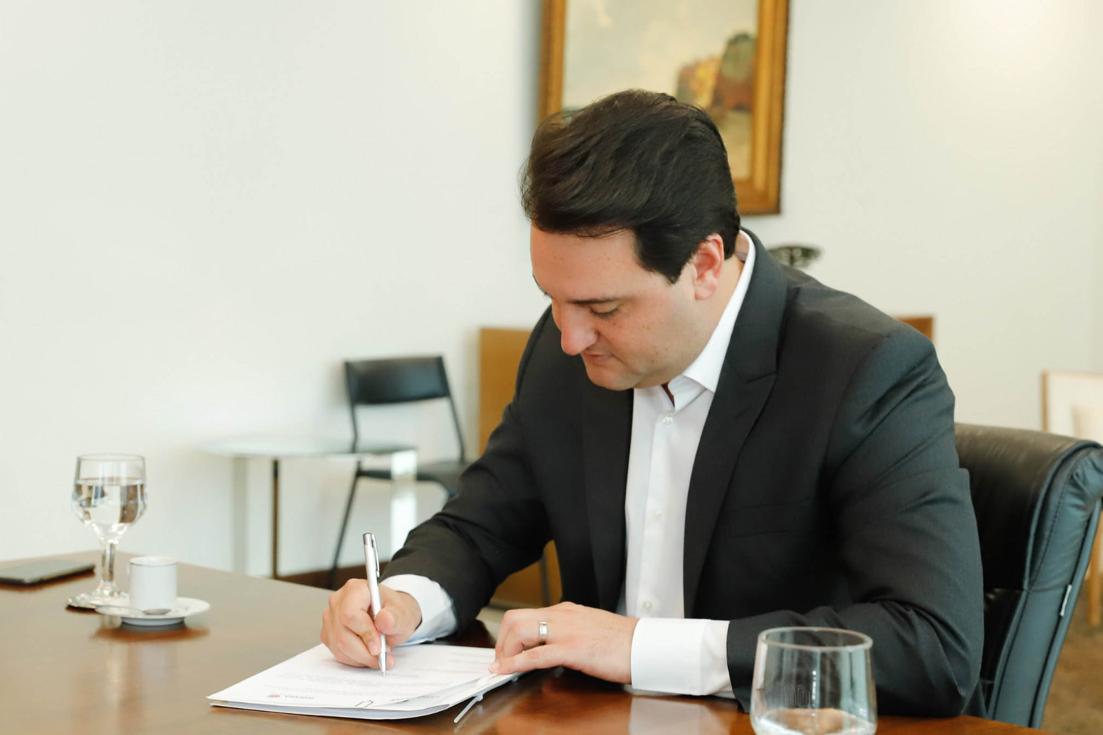 Ratinho Junior define transição de governo para Sergio Moro no Paraná